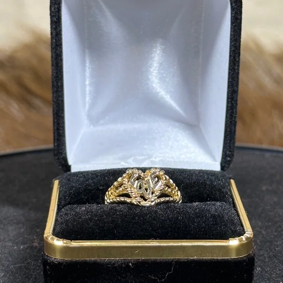 Love Heart Ring - Picture 1 of 4